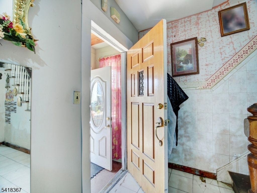 39 Rankin St, Elizabeth City, NJ 07206 — photo 3