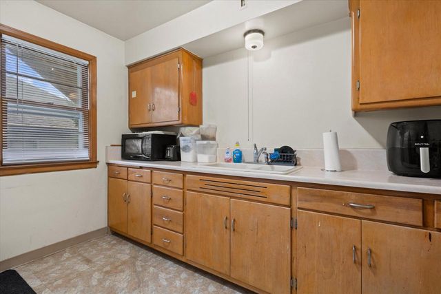 340 Frame AVENUE, Waukesha, WI 53186