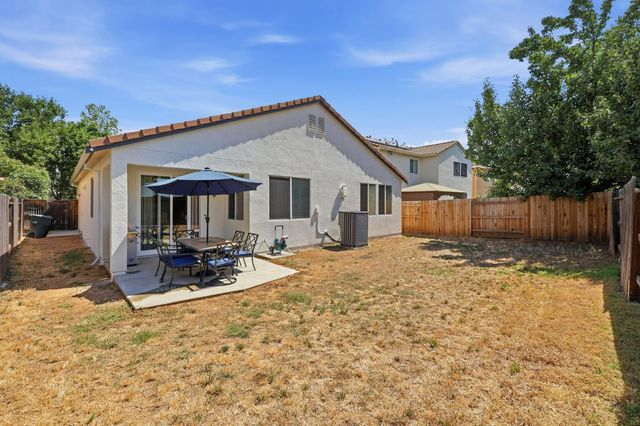 986 Ashford Ln, Lincoln, CA 95648