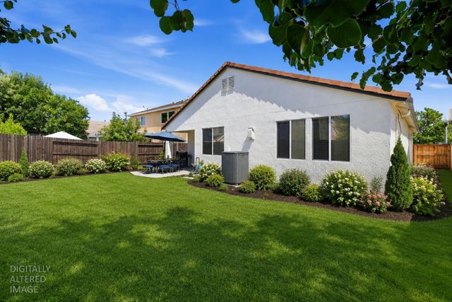 986 Ashford Ln, Lincoln, CA 95648