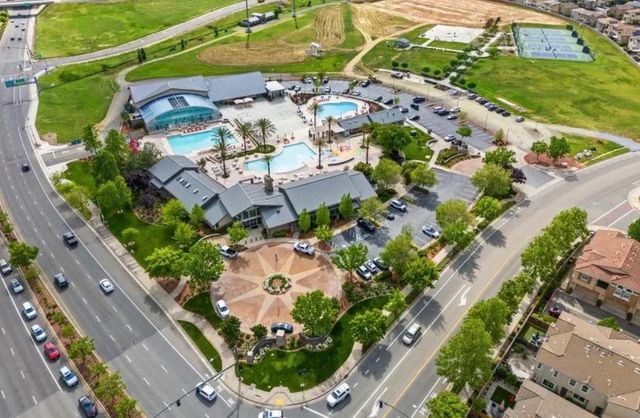 986 Ashford Ln, Lincoln, CA 95648