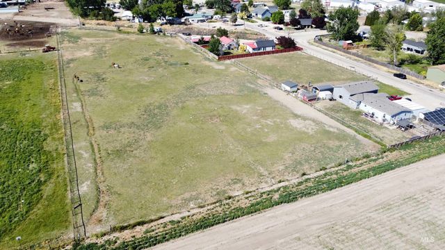 16763 Portner Rd, Nampa, ID 83686 property photo