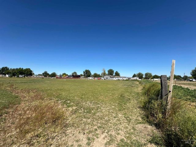16763 Portner Rd, Nampa, ID 83686