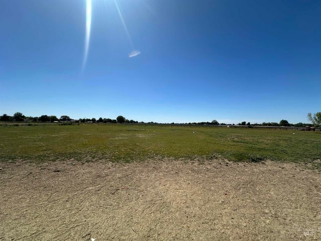 16763 Portner Rd, Nampa, ID 83686
