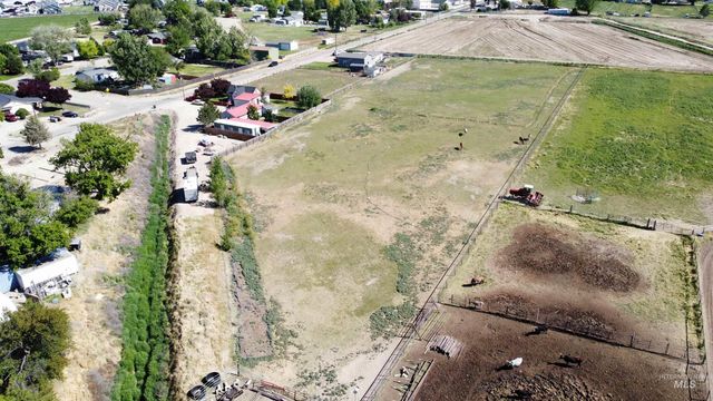 16763 Portner Rd, Nampa, ID 83686