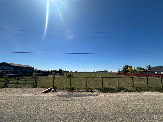 16763 Portner Rd, Nampa, ID 83686