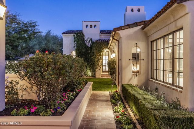 9290 E THOMPSON PEAK Parkway 455, Scottsdale, AZ 85255