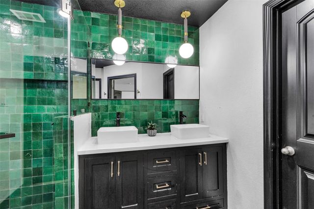 23050 Ari Creek Way, Tomball, TX 77375