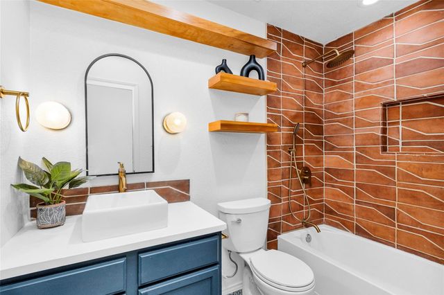 23050 Ari Creek Way, Tomball, TX 77375