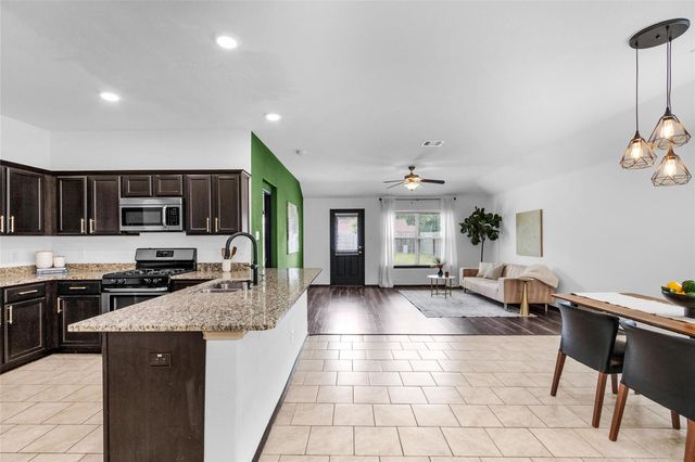 23050 Ari Creek Way, Tomball, TX 77375