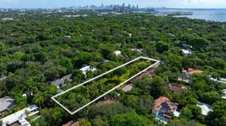 3940 Douglas Rd, Miami, FL 33133