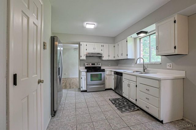 11180 Lincolnshire Drive, Forest Park, OH 45240