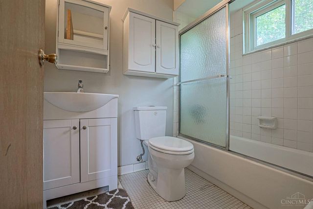 11180 Lincolnshire Drive, Forest Park, OH 45240