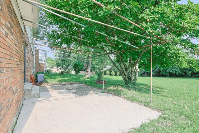 11180 Lincolnshire Drive, Forest Park, OH 45240
