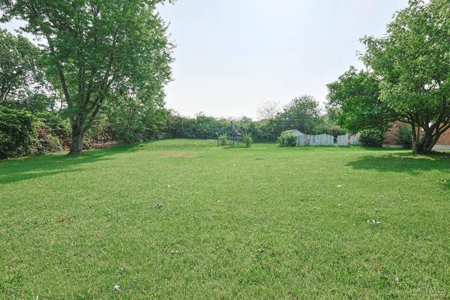 11180 Lincolnshire Drive, Forest Park, OH 45240