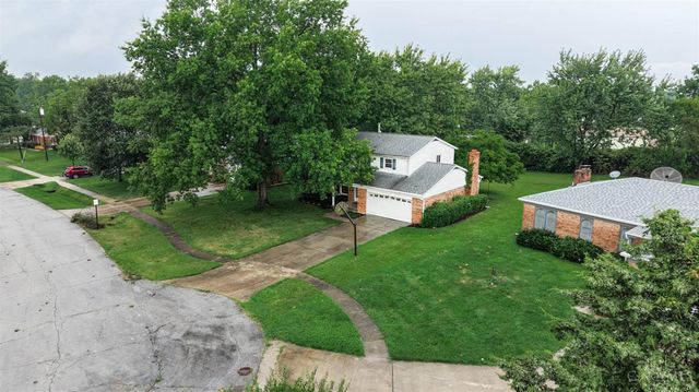 11180 Lincolnshire Drive, Forest Park, OH 45240