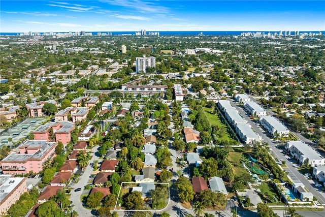 581 NW 17th Place, Fort Lauderdale, FL 33311