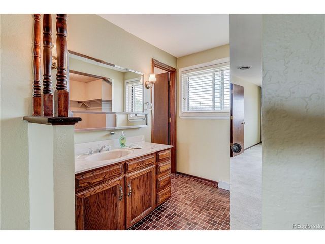 806 Cole St, Golden, CO 80401