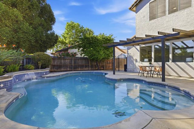 509 Tarrant Ct, Roseville, CA 95747