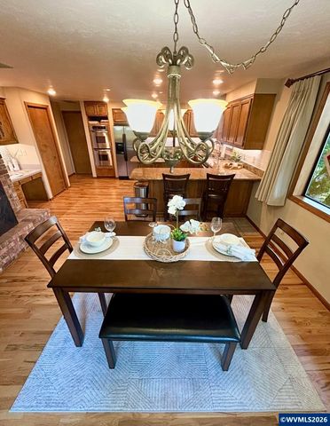 5833 NW Highland Pl, Corvallis, OR 97330