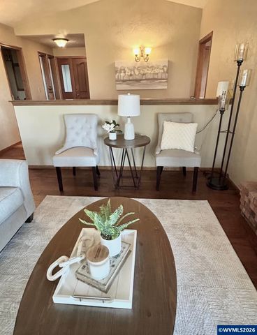 5833 NW Highland Pl, Corvallis, OR 97330