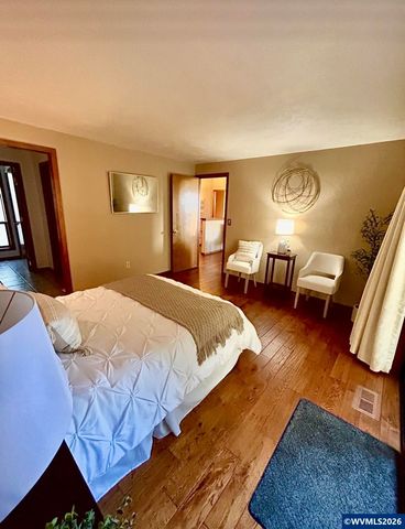 5833 NW Highland Pl, Corvallis, OR 97330