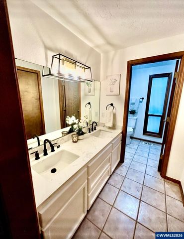 5833 NW Highland Pl, Corvallis, OR 97330