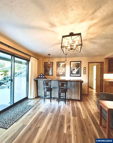 5833 NW Highland Pl, Corvallis, OR 97330
