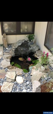 5833 NW Highland Pl, Corvallis, OR 97330