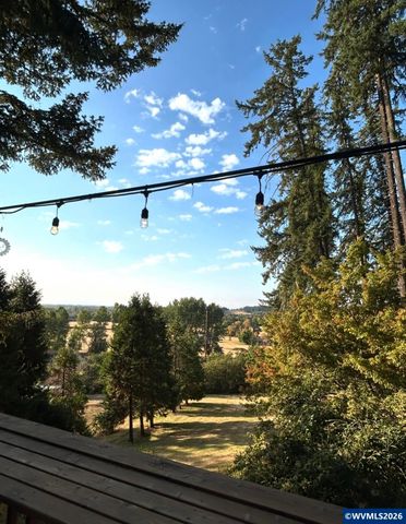 5833 NW Highland Pl, Corvallis, OR 97330