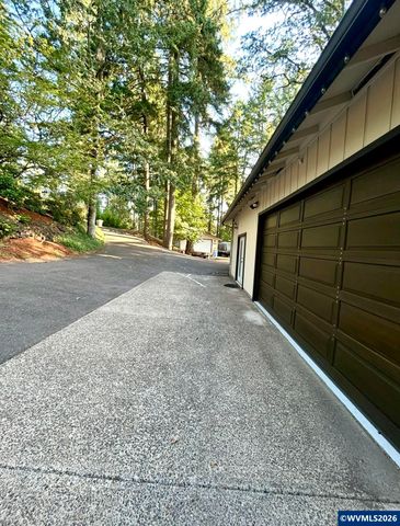 5833 NW Highland Pl, Corvallis, OR 97330