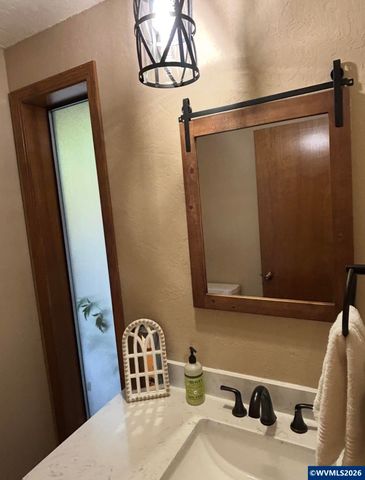 5833 NW Highland Pl, Corvallis, OR 97330