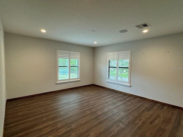 5033 VIVIENDA WAY 19, Sarasota, FL 34235