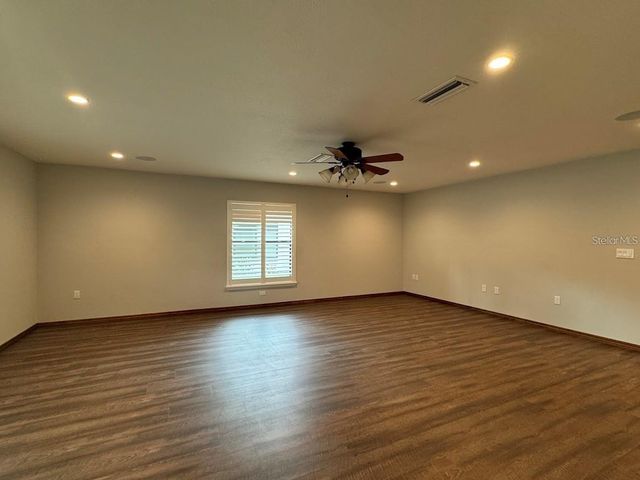 5033 VIVIENDA WAY 19, Sarasota, FL 34235