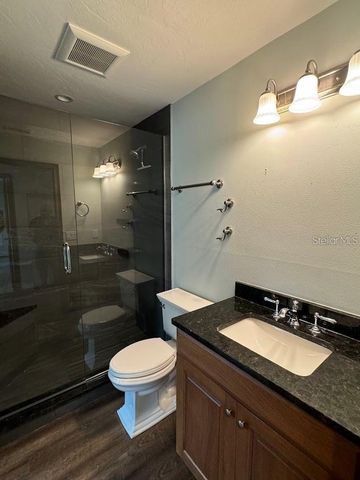 5033 VIVIENDA WAY 19, Sarasota, FL 34235