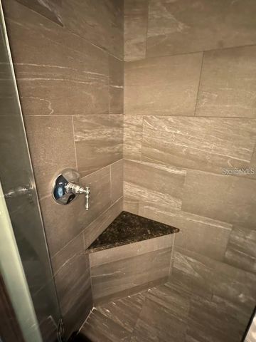 5033 VIVIENDA WAY 19, Sarasota, FL 34235