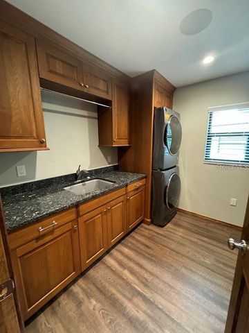 5033 VIVIENDA WAY 19, Sarasota, FL 34235