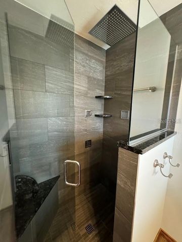 5033 VIVIENDA WAY 19, Sarasota, FL 34235