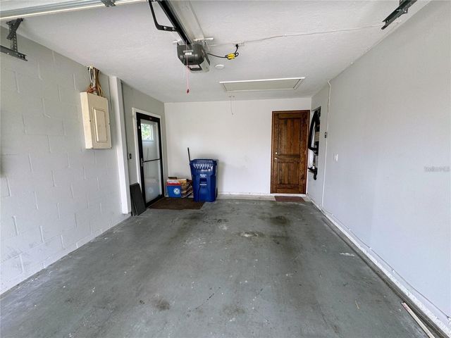 5033 VIVIENDA WAY 19, Sarasota, FL 34235