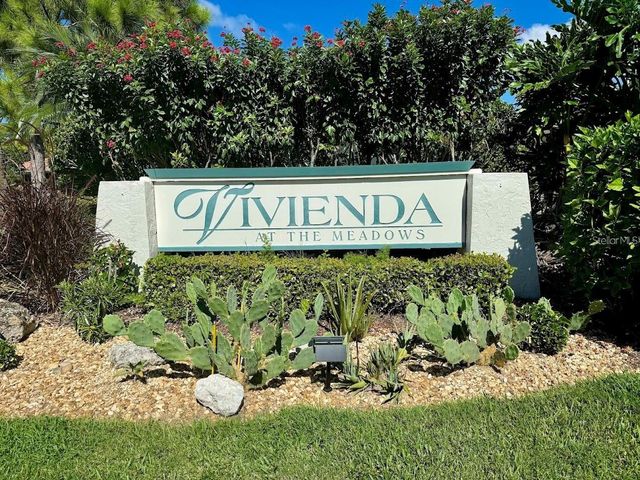 5033 VIVIENDA WAY 19, Sarasota, FL 34235