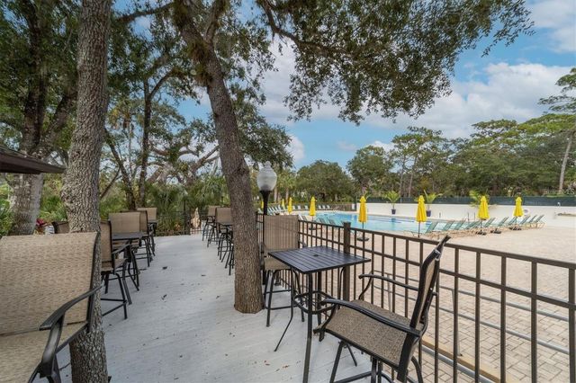 5033 VIVIENDA WAY 19, Sarasota, FL 34235