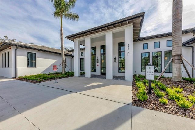 5033 VIVIENDA WAY 19, Sarasota, FL 34235