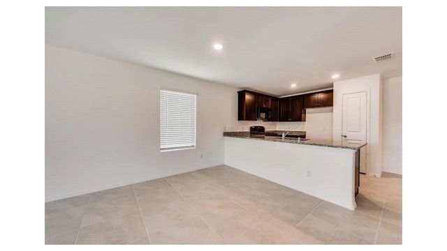 2402 Mobile Drive, Ennis, TX 75119