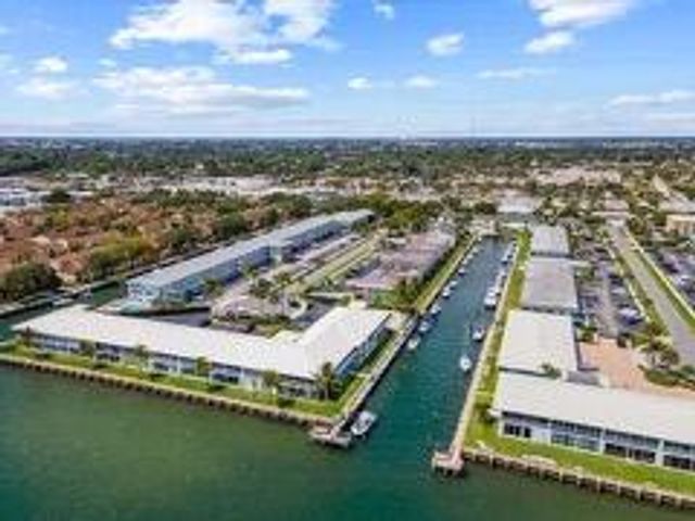 117 Lehane Terrace 210, North Palm Beach, FL 33408