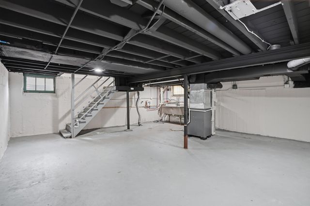 921 173rd Street, Hammond, IN 46324