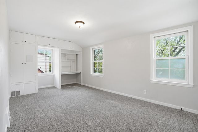 921 173rd Street, Hammond, IN 46324