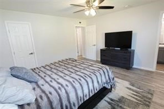 7021 Greenview Circle N, Fort Worth, TX 76120