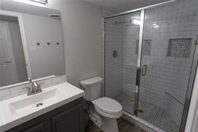 7021 Greenview Circle N, Fort Worth, TX 76120