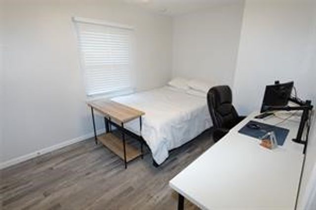7021 Greenview Circle N, Fort Worth, TX 76120