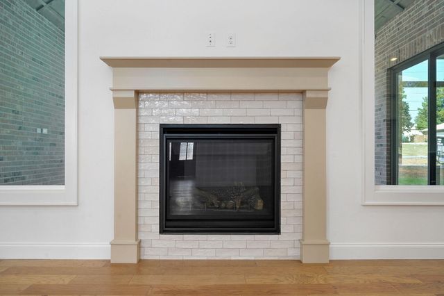 2199 N Silver Charm Avenue, Springfield, MO 65802